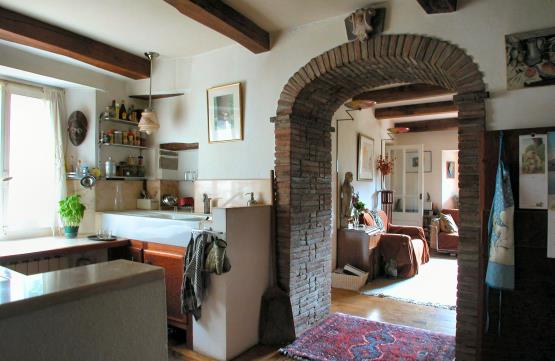 3_kitchen___1.JPG