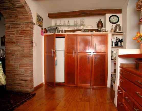 3_kitchen___3.JPG