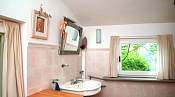1_small_bathroom___1.jpg